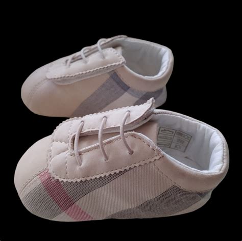 Infant Burberry Bosco Classic Check Lace Up Velcro Crib Shoes